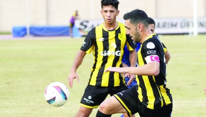 Adana 01 Futbol FK Takımı Karaköprü Belediye'yi 2-1 yenerek ligdeki çıkışını sürdürdü