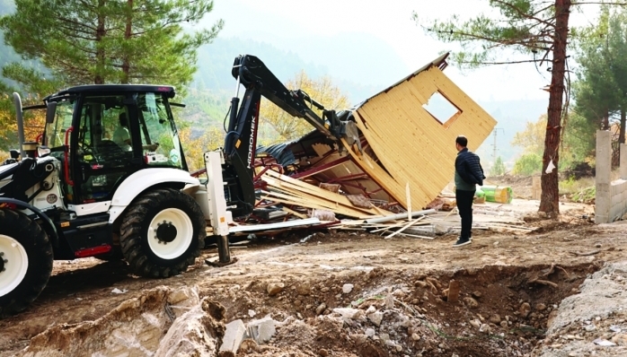 BAŞKAN ALİ AVAN, ORMAN KATLİAMINA  VE KAÇAK YAPILAŞMAYLA ‘DUR’ DEDİ