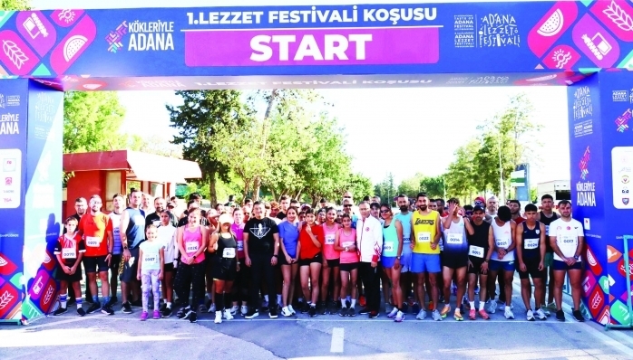 Adana Lezzet Festivali etkinlikleri kapsamında düzenlenen koşuya ilgi büyük oldu