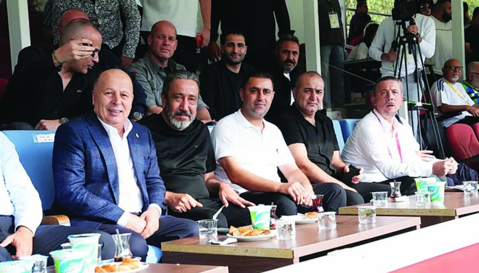 Kılıç, Muğlaspor maçına gelerek kendilerini destekleyen belediye başkanlarına teşekkür etti