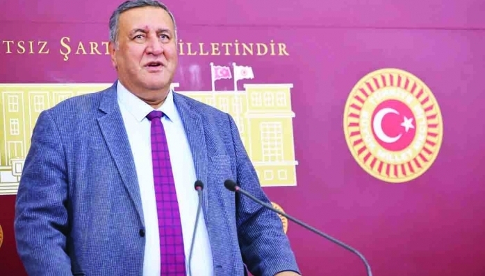 Gürer, “AKP iktidarında emekliye rahat yüzü yok. Emekli yılında emekli emekletildi” dedi