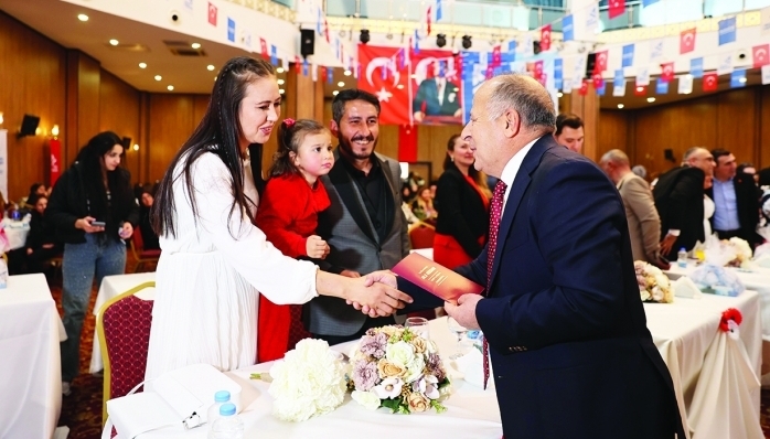 YÜREĞİR BELEDİYESİ’NDEN MEDENİ KANUN'UN YIL DÖNÜMÜNDE TOPLU NİKAH