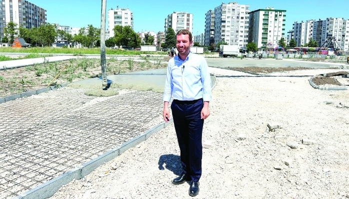 -Başkan Kadir Aydar, Ceyhan'a 9 bin metrekare modern bir park kazandırıyor