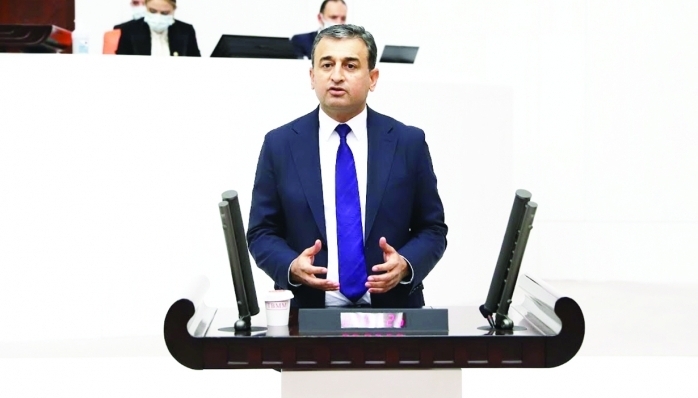 BULUT, “CHP BELEDİYELERİ ‘SİLKELEYİN’ TALİMATI VERENLERİN DEMİRÖREN GRUBU’NA GÜCÜ YETMİYOR MU?” DİYE SORDU 