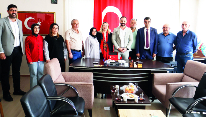 Anahtar Parti Genel Sekreteri Nihal Ağca Kozan’da Rüzgâr Gibi Esti 