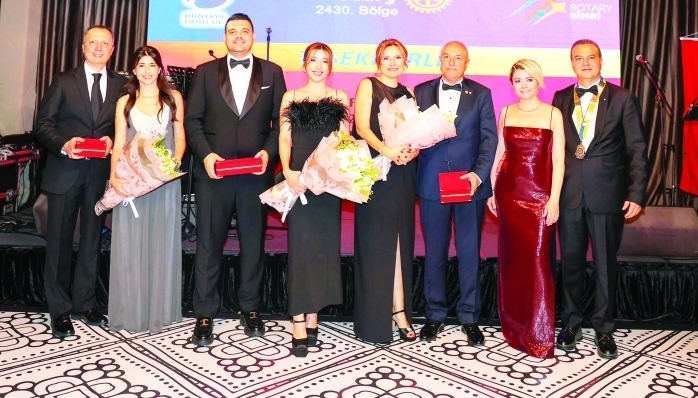 Adana Seyhan Rotary Kulübü’nün başkanlık devir teslim töreni muhteşem bir tören ile gerçekleşti.