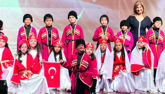 Nefise Necip’te Minik Yüreklerden Dev Performans 