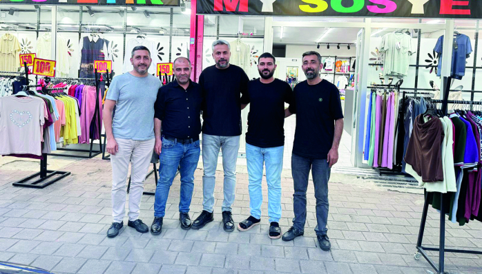 Anahtar Parti Yüreğir Teşkilatı Sahada. Başkan Ören: Esnaf Kan Ağlıyor! Yüreğir'de Vatandaşın Sabrı Taştı Vatandaşın Gündeminde Geçim Sıkıntısı Var 