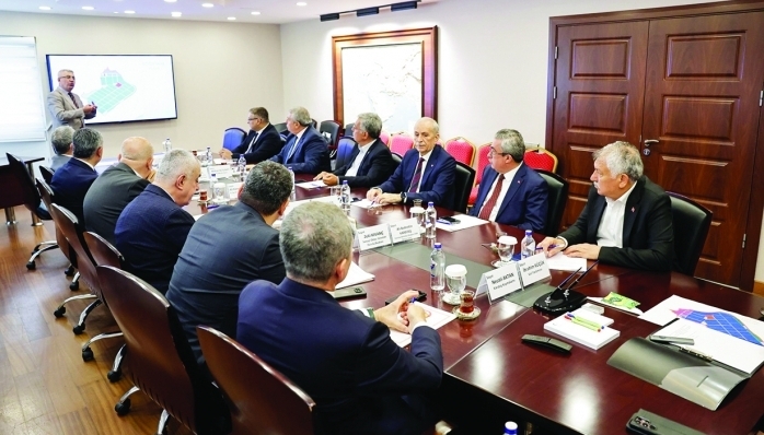KARATAŞ TARIMA DAYALI SU ÜRÜNLERİ VE SERA OSB TOPLANTILARI GERÇEKLEŞTİRİLDİ