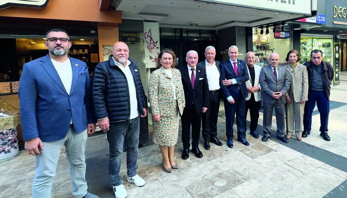 ‘Demokratik bir toplumda özgür basının olmazsa olmaz’