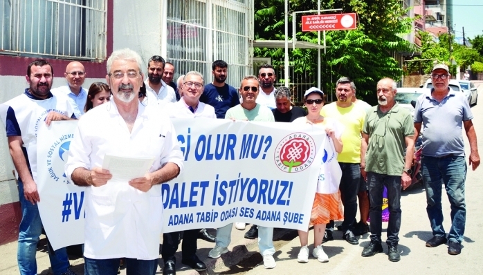 Adana Tabip Odası ile Sağlık ve Sosyal Hizmet Emekçileri Sendikası yönetici ve üyeleri aylardır sürdürdüğü ‘Sağlıkta Vergi Adaleti istiyoruz’ taleplerini yeniledi.