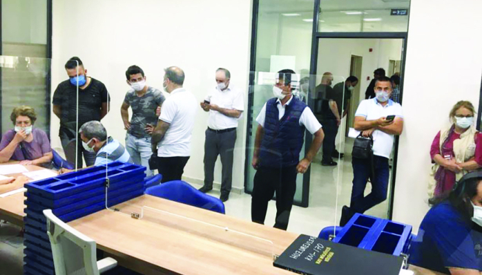 Tapu Müdürlükleri Vatandaşı Canından Bezdiriyor 