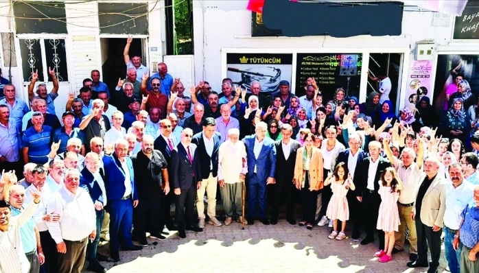 MHP Tufanbeyli İlçe Başkanlığı'nın yeni teşkilat binasının açılış töreni vatandaşların yoğun ilgisine ve coşkusuna sahne oldu.
