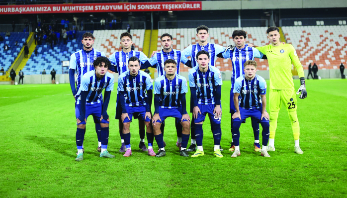 “Diyarbakır’da takımımızın kalacağı otel arayışında bulunurken, oradaki dostlarımız Aziz Elealdı’nın otelinde kalmamız için devreye girdiler 