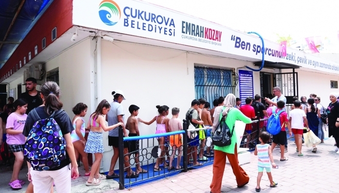 ÇUKUROVA BELEDİYESİ’NDE YÜZME KURSLARINA BÜYÜK İLGİ