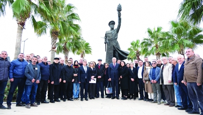 Karalar, “Menemen’de şehit edilen Asteğmen Kubilay ile Bekçi Şevki ve Bekçi Hasan’ı rahmet ve minnetle anıyorum.” Dedi