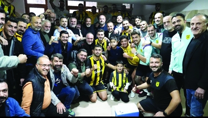 Adana 01 Futbol Kulübü, üst üste kazandığı maçlar sonrası büyük bir mutluluk yaşıyor.