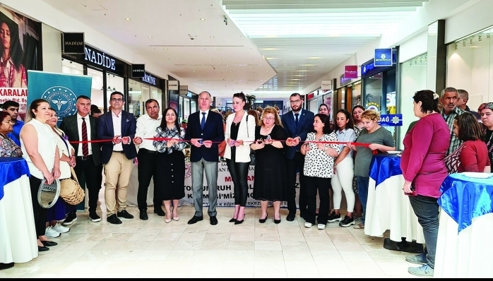 M1 ADANA AVM’DEKİ “İYİLİK” TEMALI KERMES BÜYÜK İLGİ GÖRDÜ