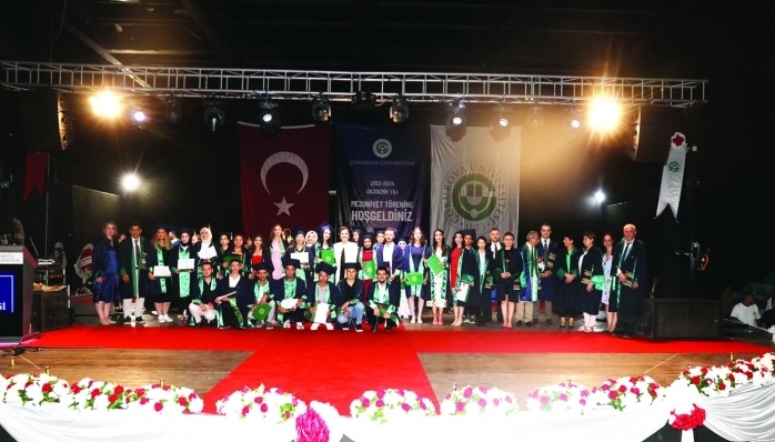 Çukurova Üniversitesi Yeni Mezunlarını Geleceğe Uğurladı