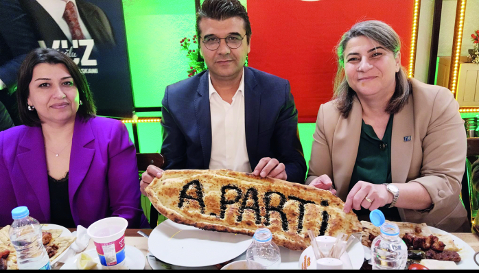 Anahtar Parti Seyhan İlçe Başkanı Çakmak’tan Birlik ve Beraberlik İftarı