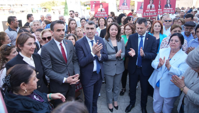 Oya Tekin’e Destek Buluşmaları Kararlılıkla Sürüyor. Seyhan’da “Adalet ve Özgürlük” Çağrısı 