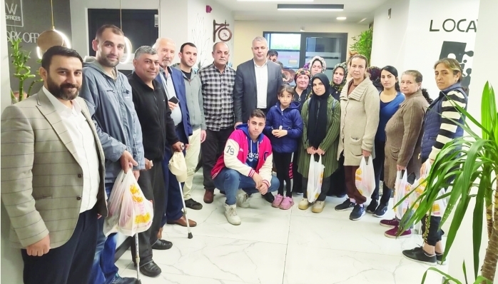 Kısa adı MAR-DAD olan Adana'daki Mardinliler Dayanışma ve Sosyal Yardımlaşma Derneği üyeleri ve Adana’da yaşayan Mardinliler bayramlaştı.