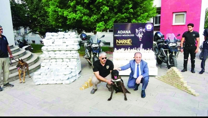 Adana’da uyuşturucudan gözaltına alınan 1'i kadın, 3 şüpheli tutuklandı