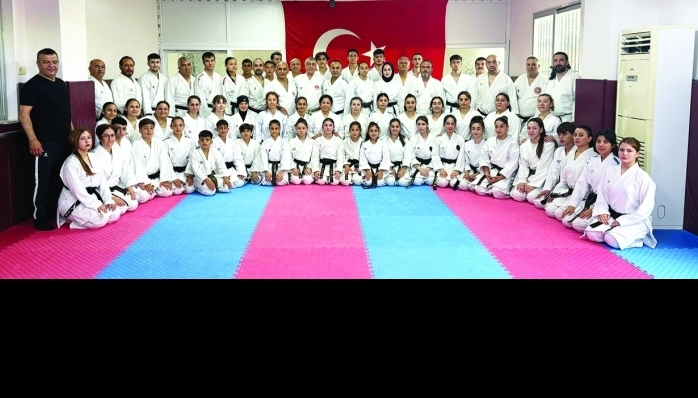Türkiye Karate Federasyonu tarafından Adana’da düzenlenen Dan ve Antrenör Gelişim Semineri oldukça verimli ve heyecanlı geçti.