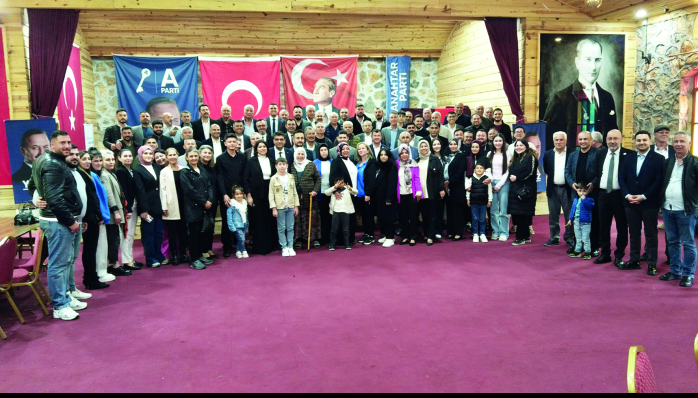 Aladağ’da Üstünkaya rakipsiz ilçe başkanı seçildi 