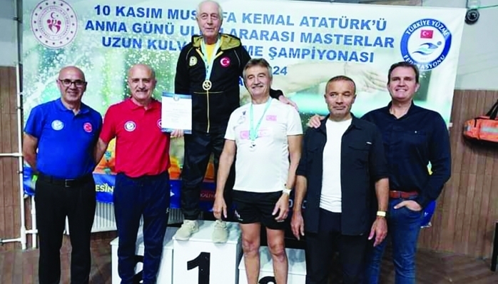 ATATÜRK’Ü ANMA MASTERLER TÜRKİYE YÜZME ŞAMPİYONASI YAPILDI, ADANALI SPORCULAR BÜYÜK BAŞARI ELDE ETTİ