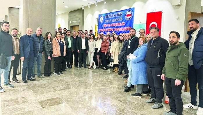 Ebe ve Hemşire Çalıştayı, Adana Şehir Hastanesi Konferans Salonu’nda gerçekleştirildi.