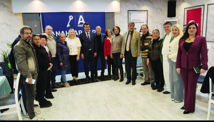 ANAHTAR PARTİ ADANA İL TEŞKİLATI’NDAN ANLAMLI AİLE İFTARI