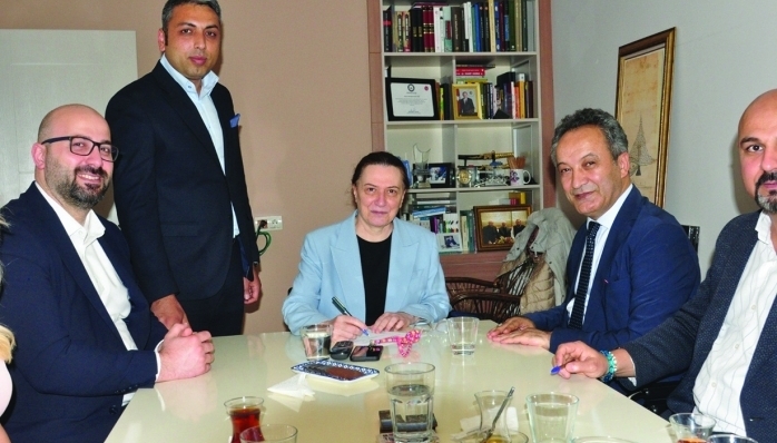 KARSLIOĞLU: SAYIN BAKANIMIZ, ÜLKEMİZE SAYISIZ HİZMETLERİ OLAN DUAYEN BİR İSİM