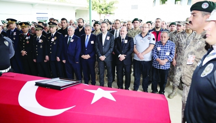 Şehit polis memuru Yiğit Can Yiğit'in Ceyhan’daki cenaze törenine İçişleri Bakan Yardımcısı Mehmet Sağlam da katıldı