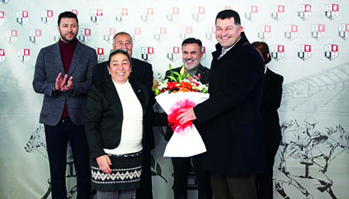 Kupa törenle verildi 