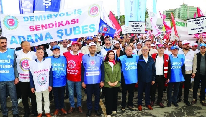 Türk-İş Konfederasyonunun aldığı karar ile tüm Bölge Başkanlıklarının kendi şehirlerinde düzenlediği 1 Mayıs Emek ve Dayanışma Günü kutlamaları Adana’da coşkuyla yapıldı